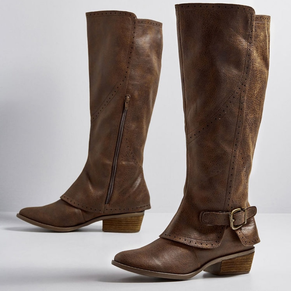 Modcloth boots- Renaissance fair or cosplay ready!